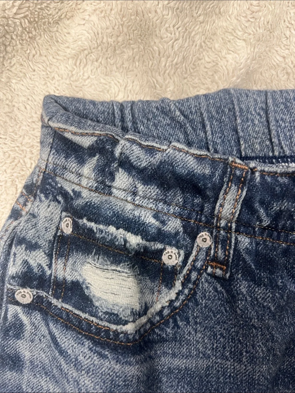 rag & bone Distressed Jogger Jeans in Medium Blue Sweatshirt Stretch Material